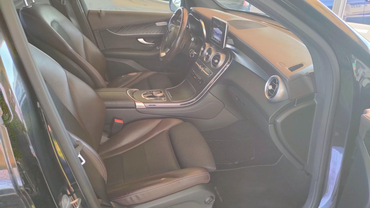 MERCEDES-BENZ GLC 220 d 4Matic Sport - 12