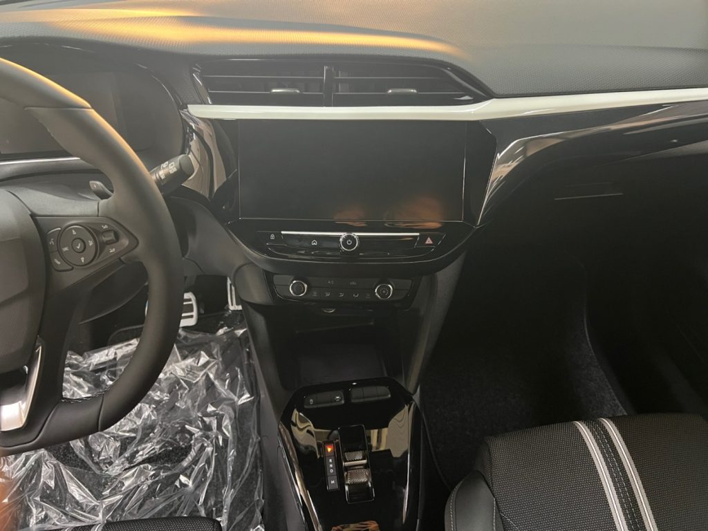 OPEL Corsa / 1.2 100 CV aut. GS KM0 - 11