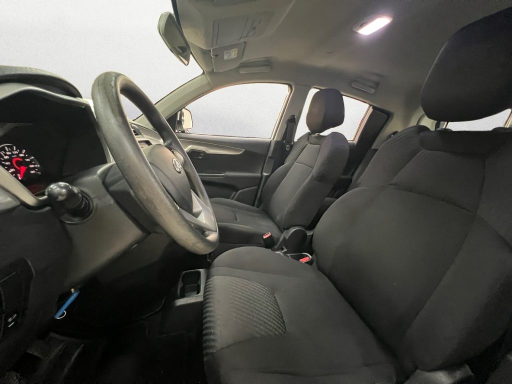 MAHINDRA KUV100 / 1.2 VVT M-Bifuel(GPL) K6+ KM 85.700 - 8