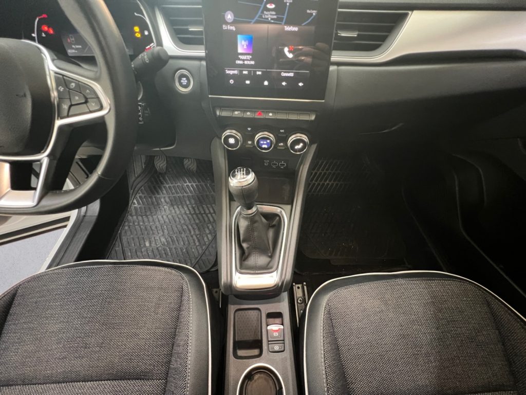 RENAULT Captur / TCe 100 CV GPL Techno KM 42.300 - 11