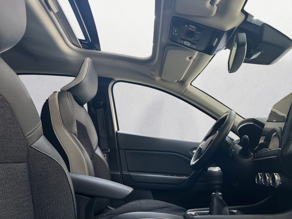 RENAULT Captur / TCe 100 CV GPL Techno KM 42.300 - 15