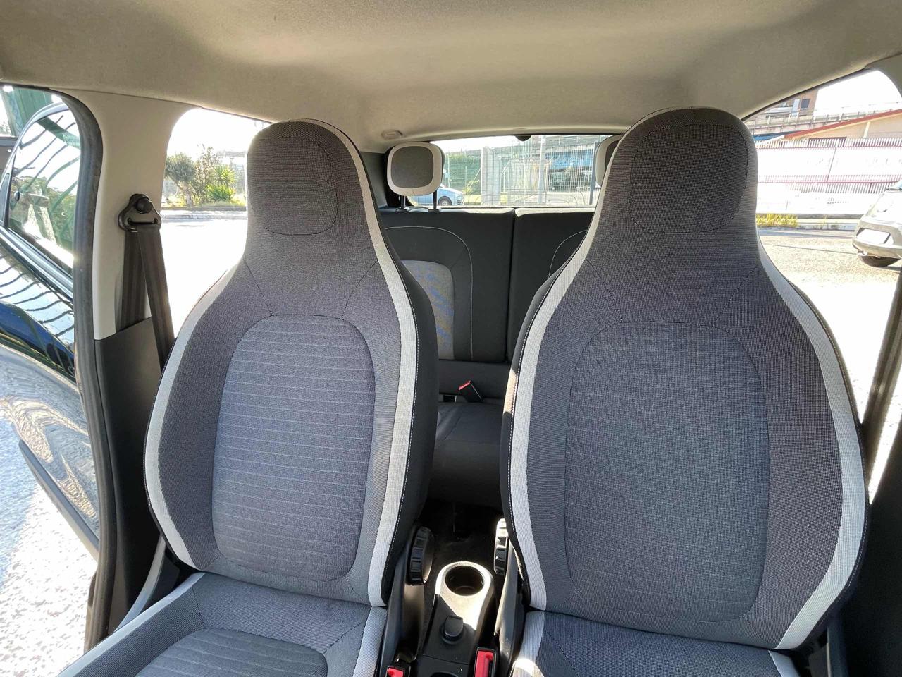 RENAULT Twingo SCe 65 CV Equilibre Euro 6 Navi Car Play - 28