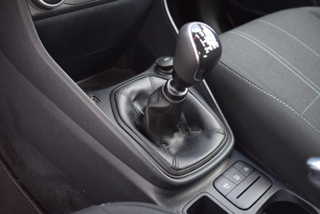 FORD Fiesta 1.0 Ecoboost Hybrid 5 porte Connect 125 CV - 16