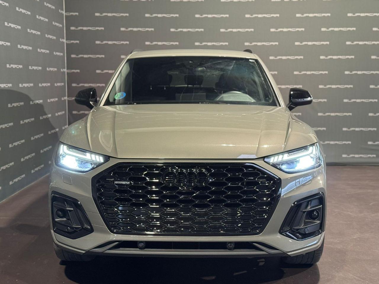 AUDI Q5 SPB 40 TDI quattro S tronic Identity Black - 2