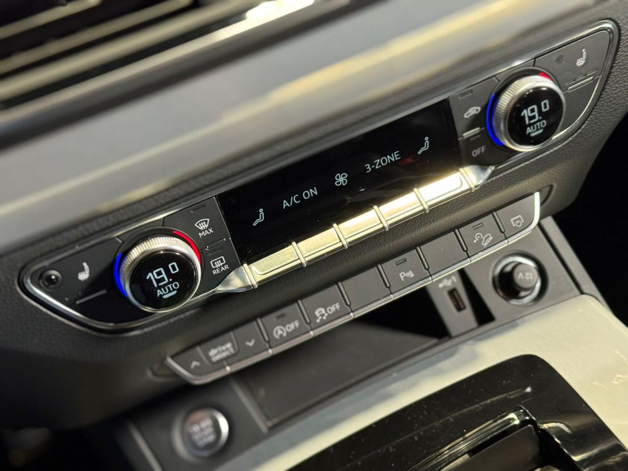 AUDI Q5 SPB 40 TDI quattro S tronic Identity Black - 17