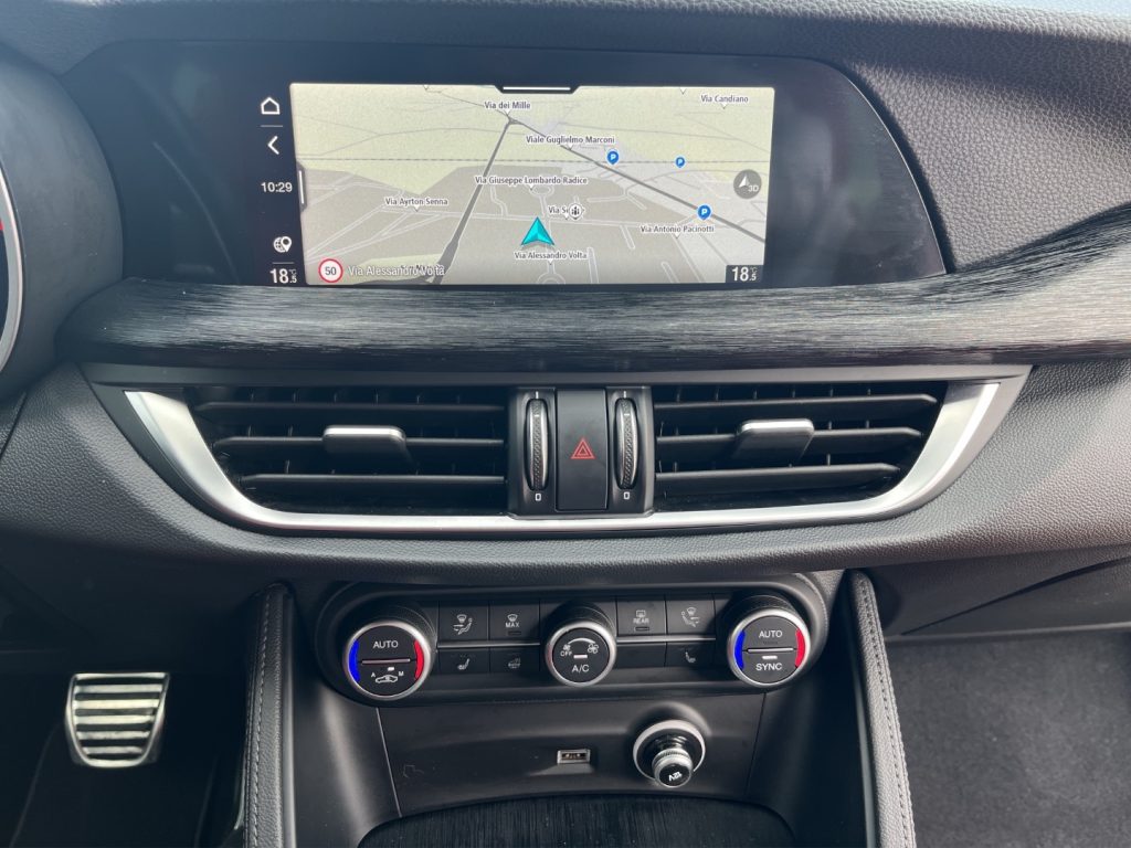 ALFA ROMEO Stelvio 2.2 160CV Sprint AUTOCARRO N1 - 14