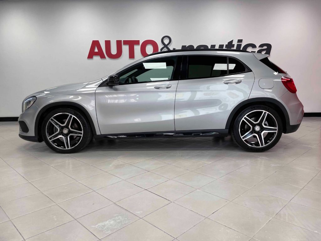 MERCEDES-BENZ GLA 220 D SPORT 4MATIC 177CV AUTO - 6