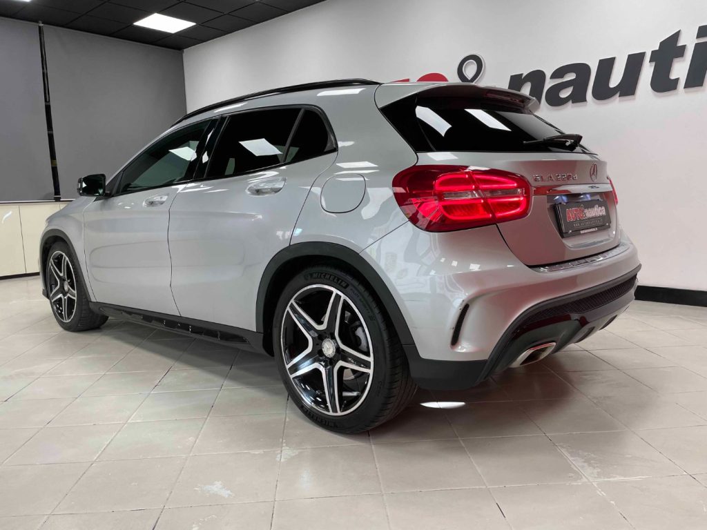 MERCEDES-BENZ GLA 220 D SPORT 4MATIC 177CV AUTO - 8