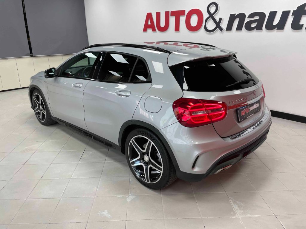 MERCEDES-BENZ GLA 220 D SPORT 4MATIC 177CV AUTO - 37