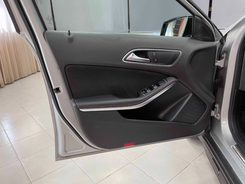 MERCEDES-BENZ GLA 220 D SPORT 4MATIC 177CV AUTO - 40