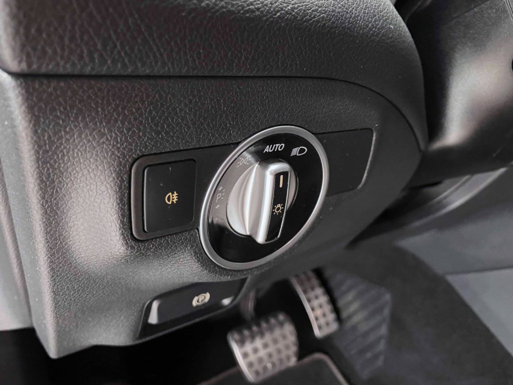 MERCEDES-BENZ GLA 220 D SPORT 4MATIC 177CV AUTO - 43