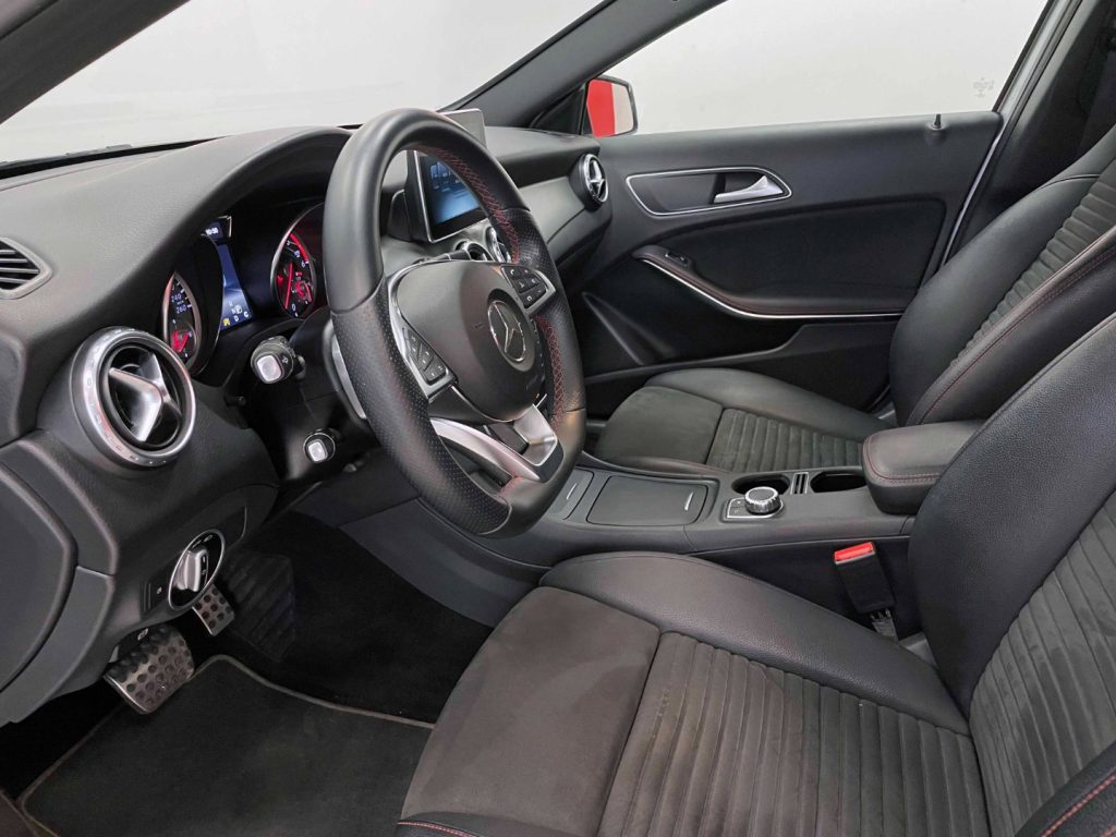 MERCEDES-BENZ GLA 220 D SPORT 4MATIC 177CV AUTO - 46