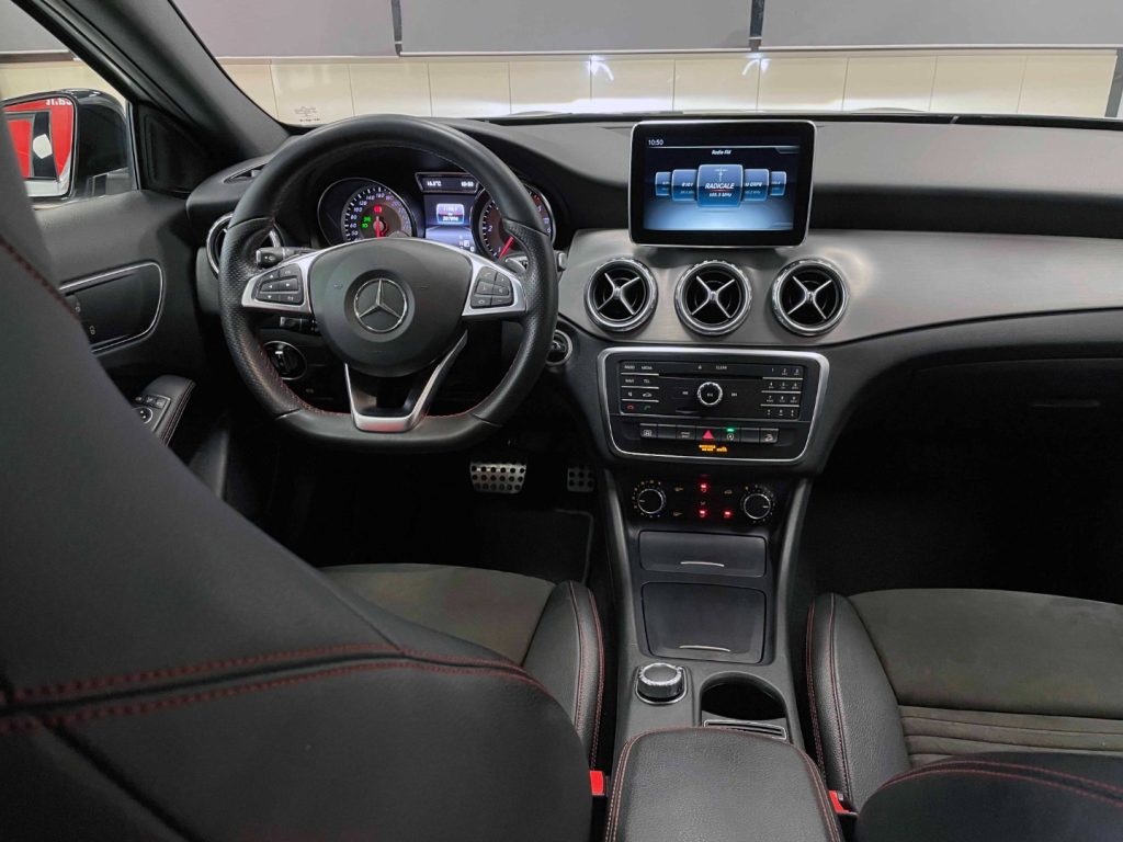 MERCEDES-BENZ GLA 220 D SPORT 4MATIC 177CV AUTO - 53