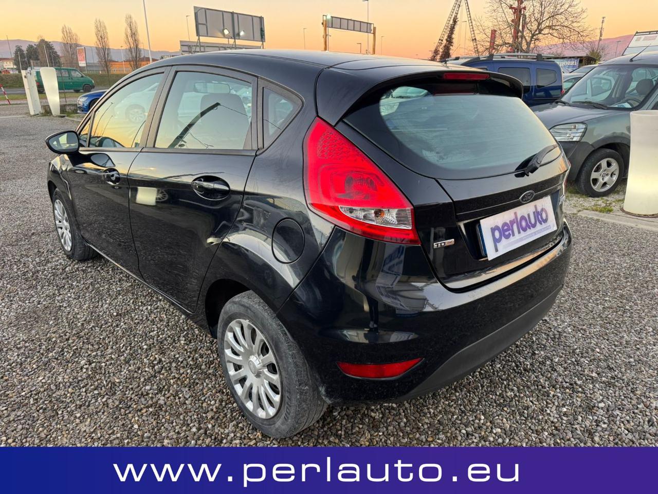 FORD Fiesta 1.4 TDCi 68CV 5 porte Titanium - 5