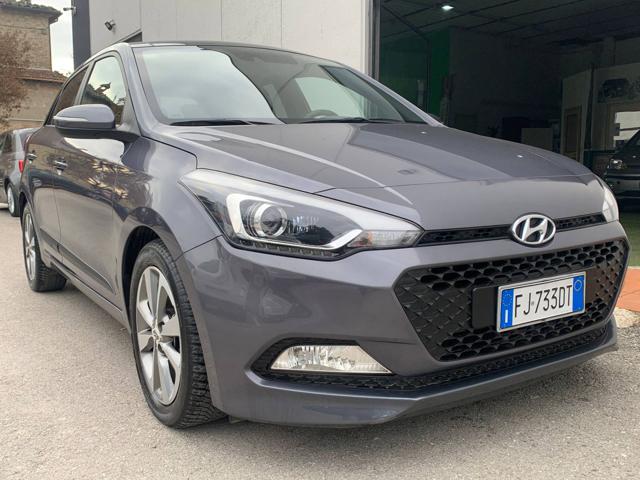 HYUNDAI i20 Grigio metallizzato
