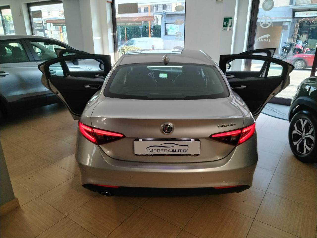 ALFA ROMEO Giulia 2.2 Turbodiesel 150 CV AT8 Super - 17