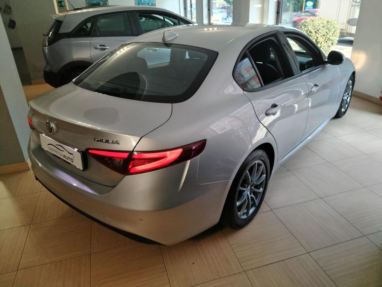 ALFA ROMEO Giulia 2.2 Turbodiesel 150 CV AT8 Super - 3