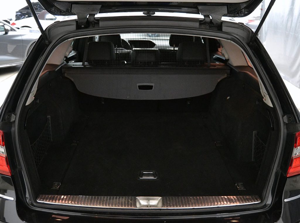 MERCEDES-BENZ E 200 CDI S.W. BlueEFFICIENCY Avantgarde** - 10