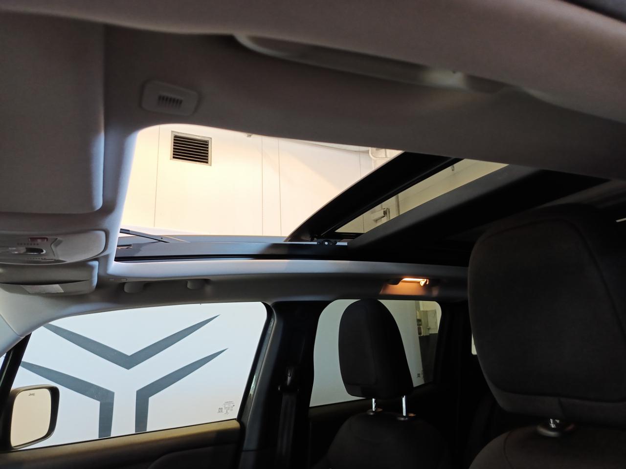 JEEP Renegade 1.3 T4 DDCT Limited - 11