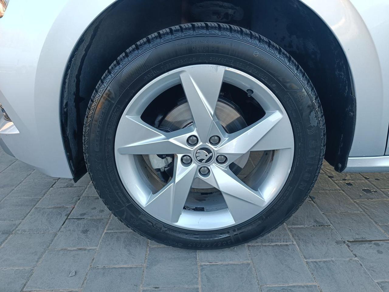 SKODA Kamiq 1.0 TSI 110 CV Ambition - 21