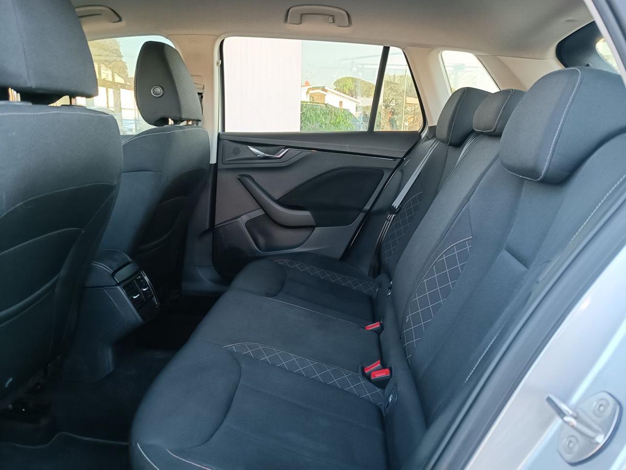 SKODA Kamiq 1.0 TSI 110 CV Ambition - 9