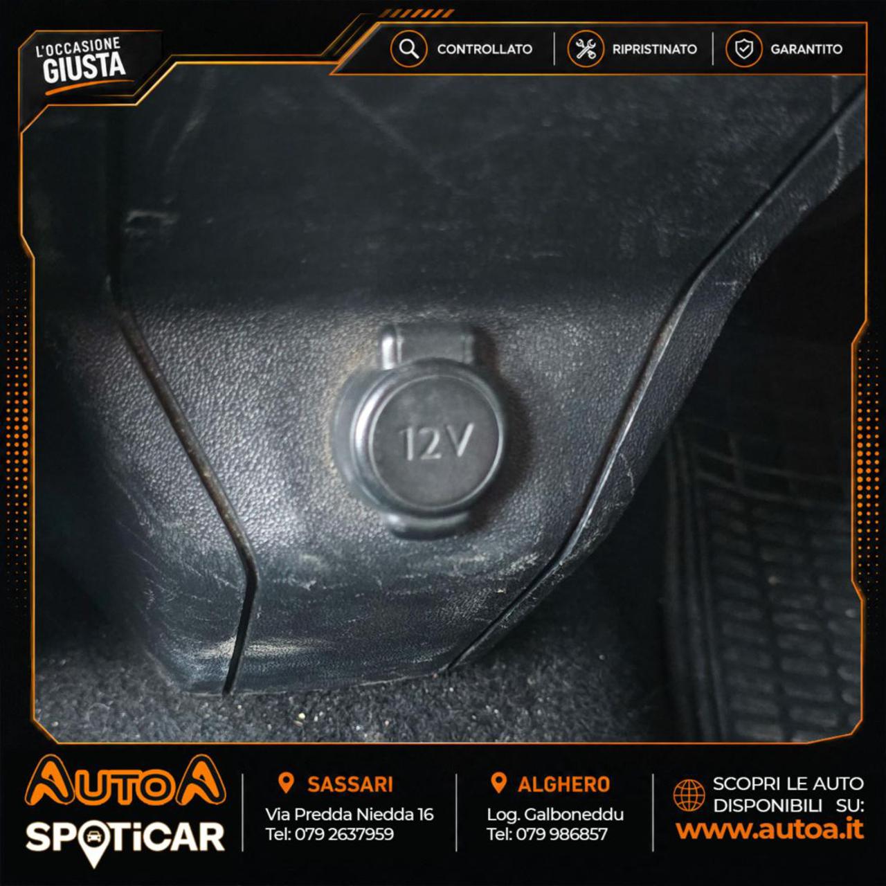 PEUGEOT 2008 1° serie BlueHDi 100 Allure - 12