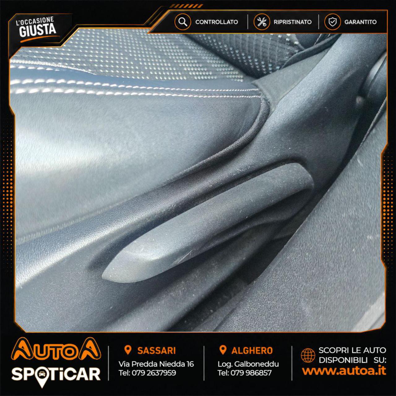 PEUGEOT 2008 1° serie BlueHDi 100 Allure - 17