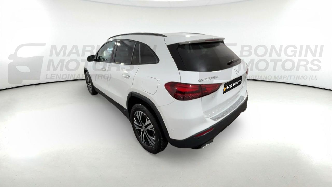 MERCEDES-BENZ GLA 200 D ADVANCED 4 MATIC AUTO - 19
