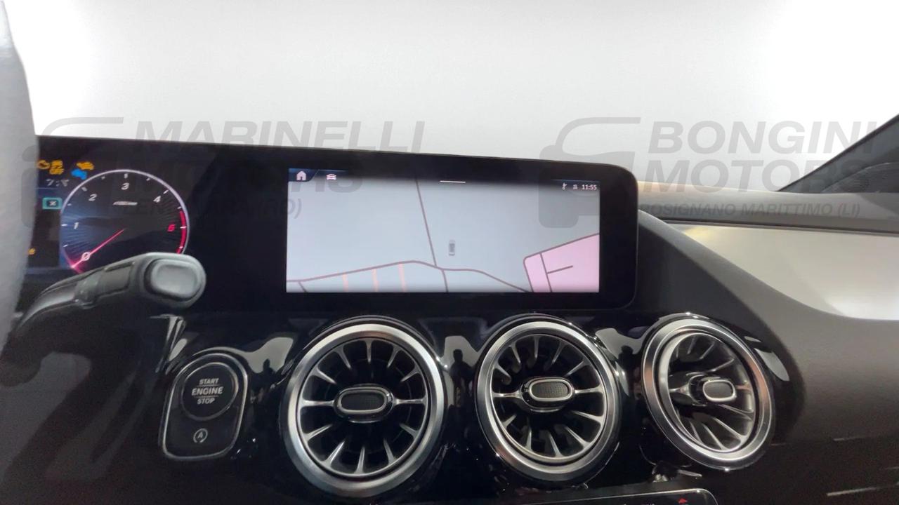 MERCEDES-BENZ GLA 200 D ADVANCED 4 MATIC AUTO - 12