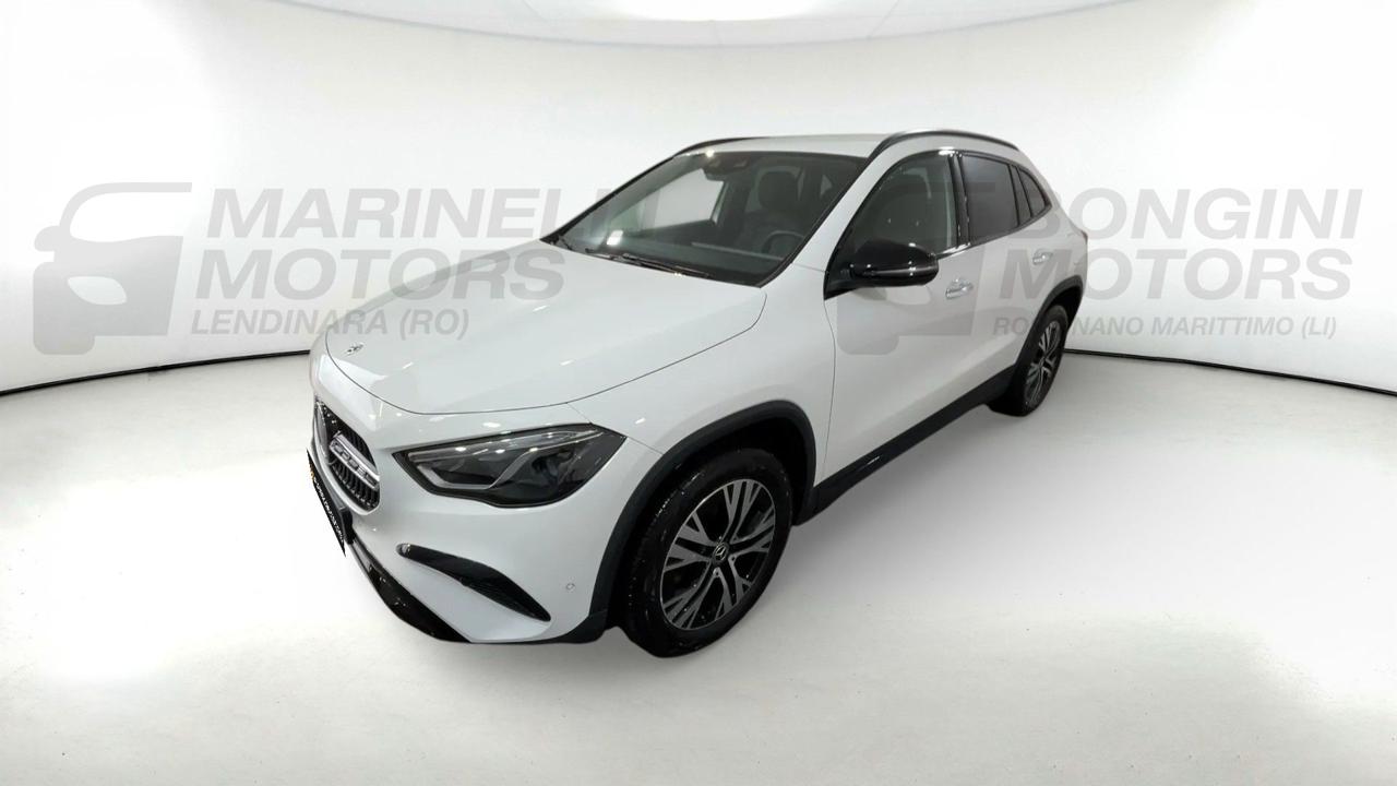 MERCEDES-BENZ GLA 200 D ADVANCED 4 MATIC AUTO - 20