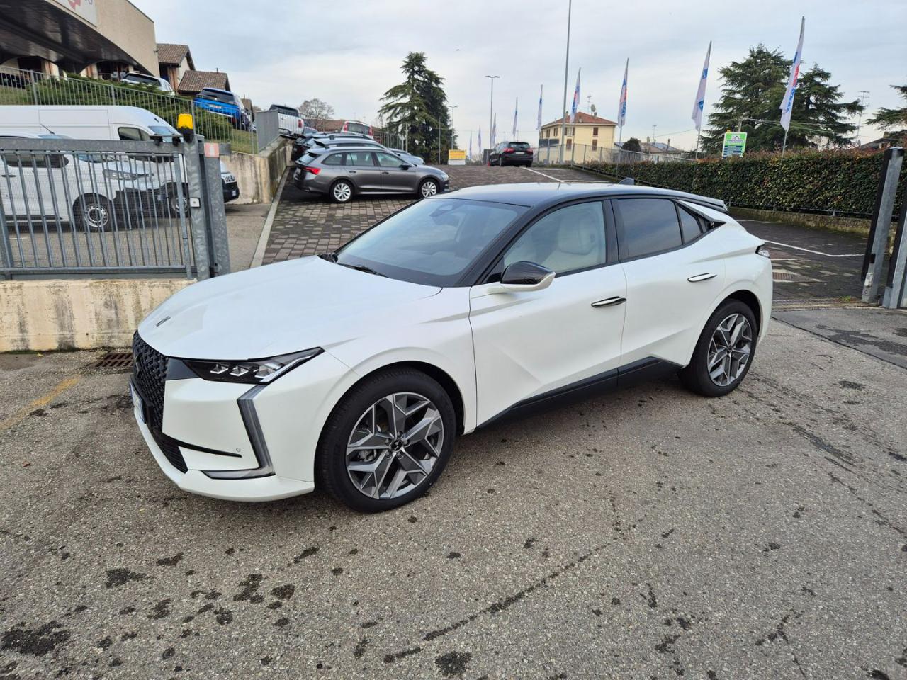 DS AUTOMOBILES DS 4 BlueHDi 130 aut. Esprit de Voyage - 2