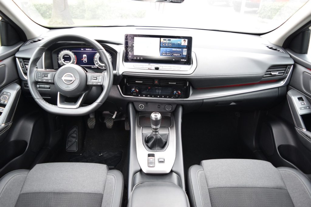 NISSAN Qashqai 1.3 MHEV N-Connecta 140 CV - 8