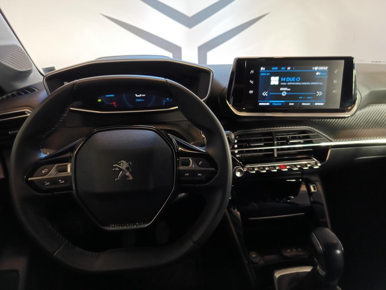 PEUGEOT 208 75CV Allure Pack - 11