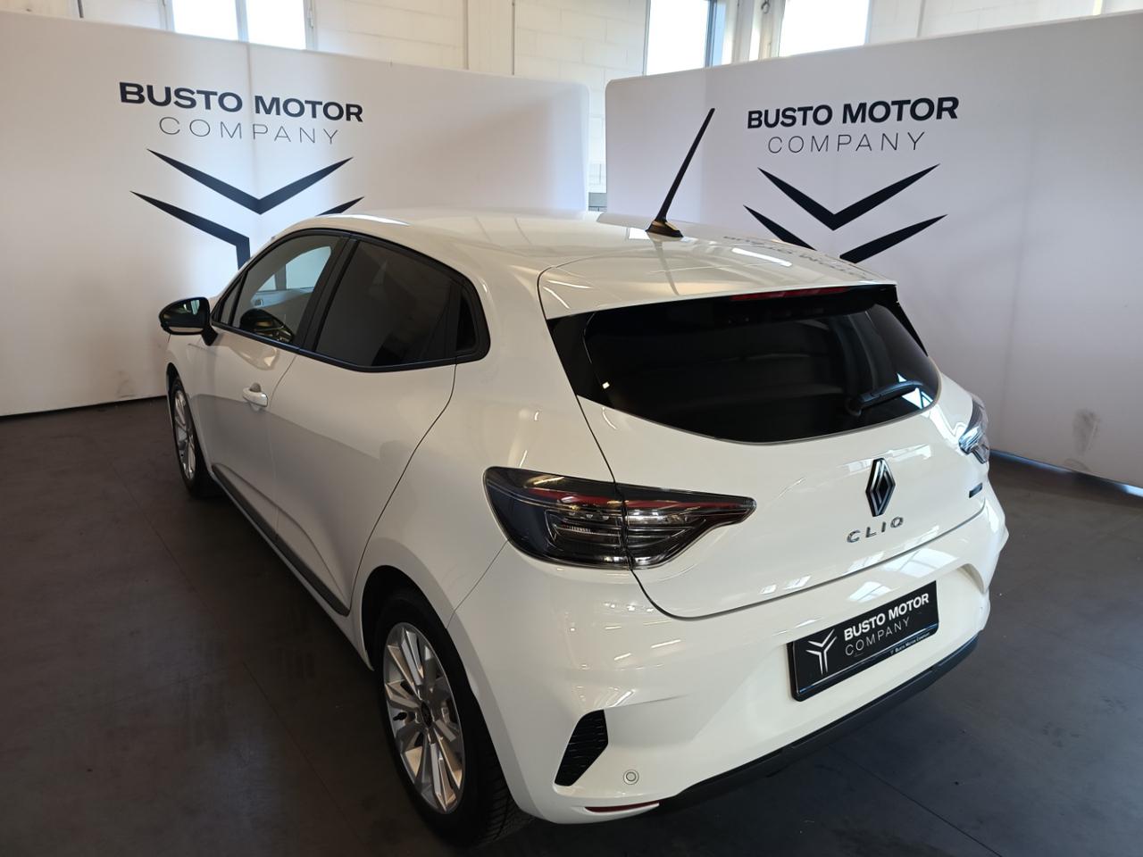 RENAULT Clio Full Hybrid Automatica 145 CV Evolution - 4