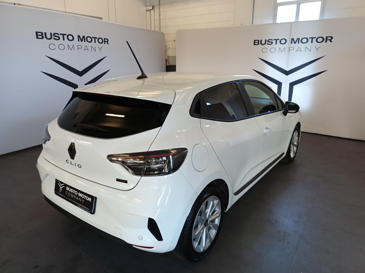 RENAULT Clio Full Hybrid Automatica 145 CV Evolution - 6