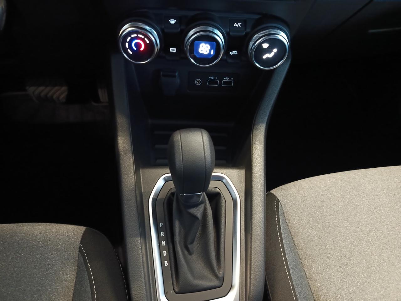 RENAULT Clio Full Hybrid Automatica 145 CV Evolution - 16