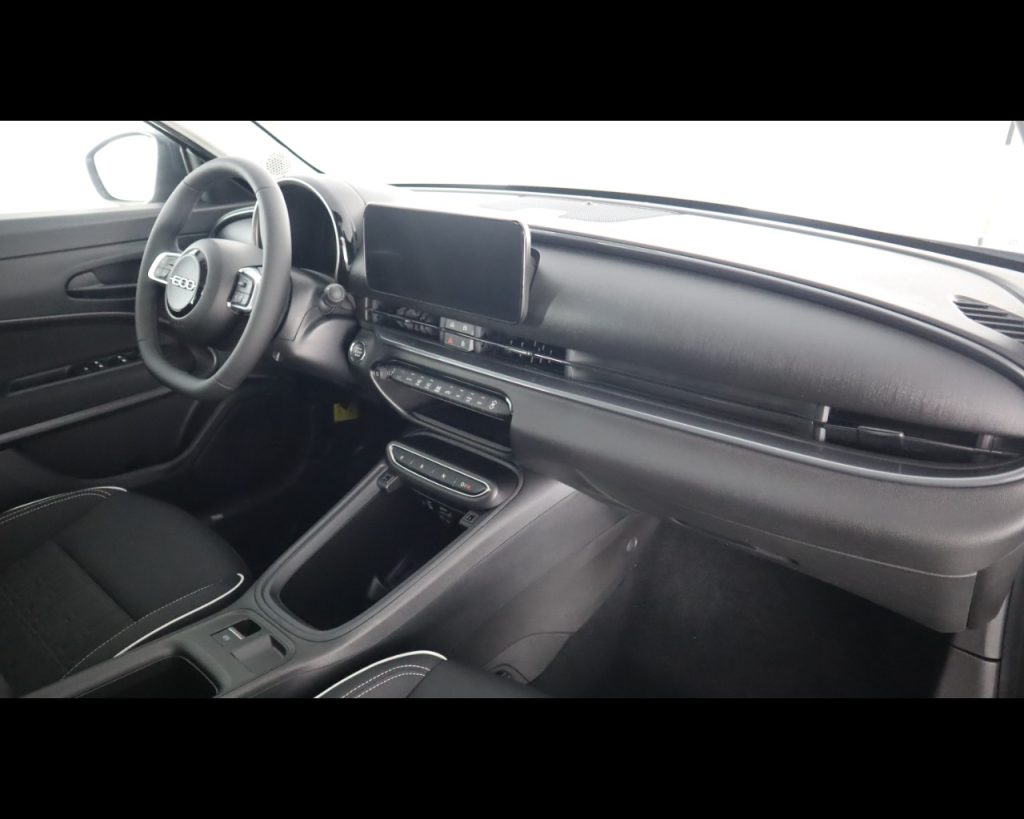 FIAT 600 POP 1.2 Hybrid 100cv - 16