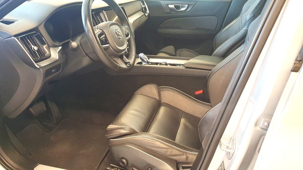 VOLVO V60 Cross Country B4 (d) AWD automatico Plus - Foto 5