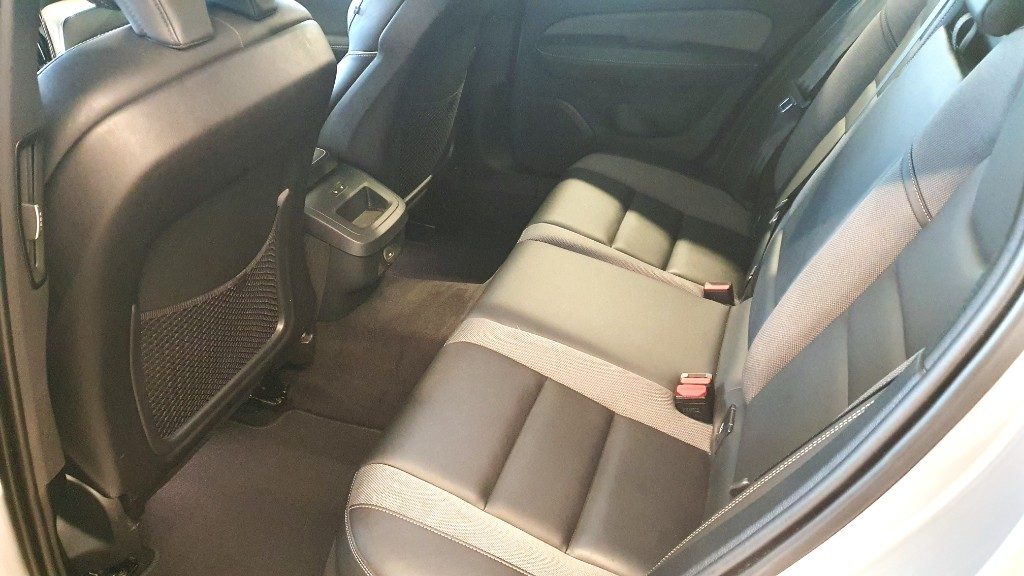 VOLVO V60 Cross Country B4 (d) AWD automatico Plus - Foto 6