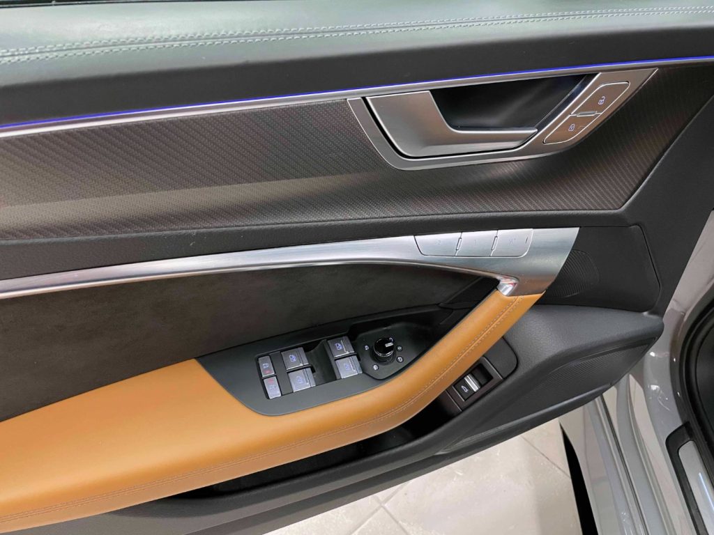 AUDI RS6 AVANT 4.0 TFSI V8 QUATTRO TIPTRONIC - 41