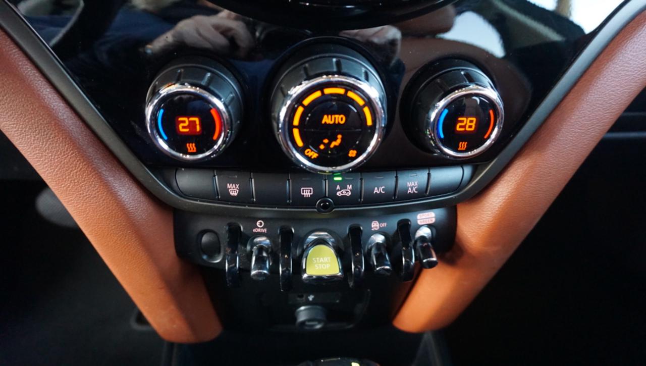 MINI Countryman 1.5 Cooper SE Countryman ALL4 Automatica - 26