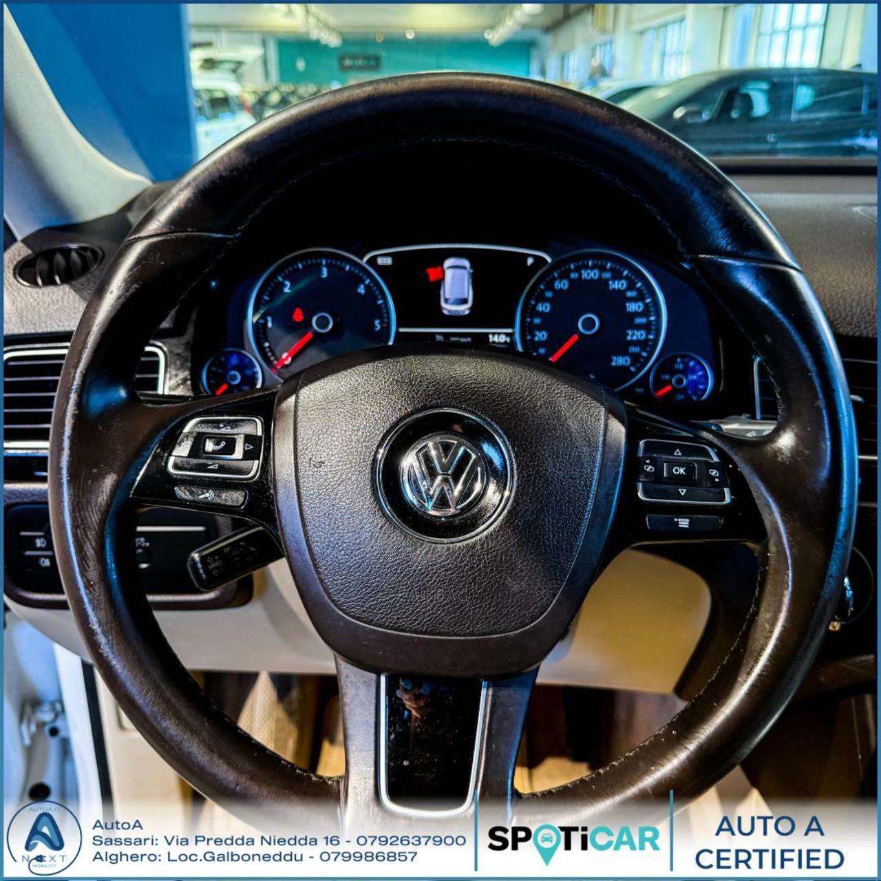VOLKSWAGEN Touareg 3.0 TDI 204 CV tiptronic BlueMotion Techn. Executi - 13