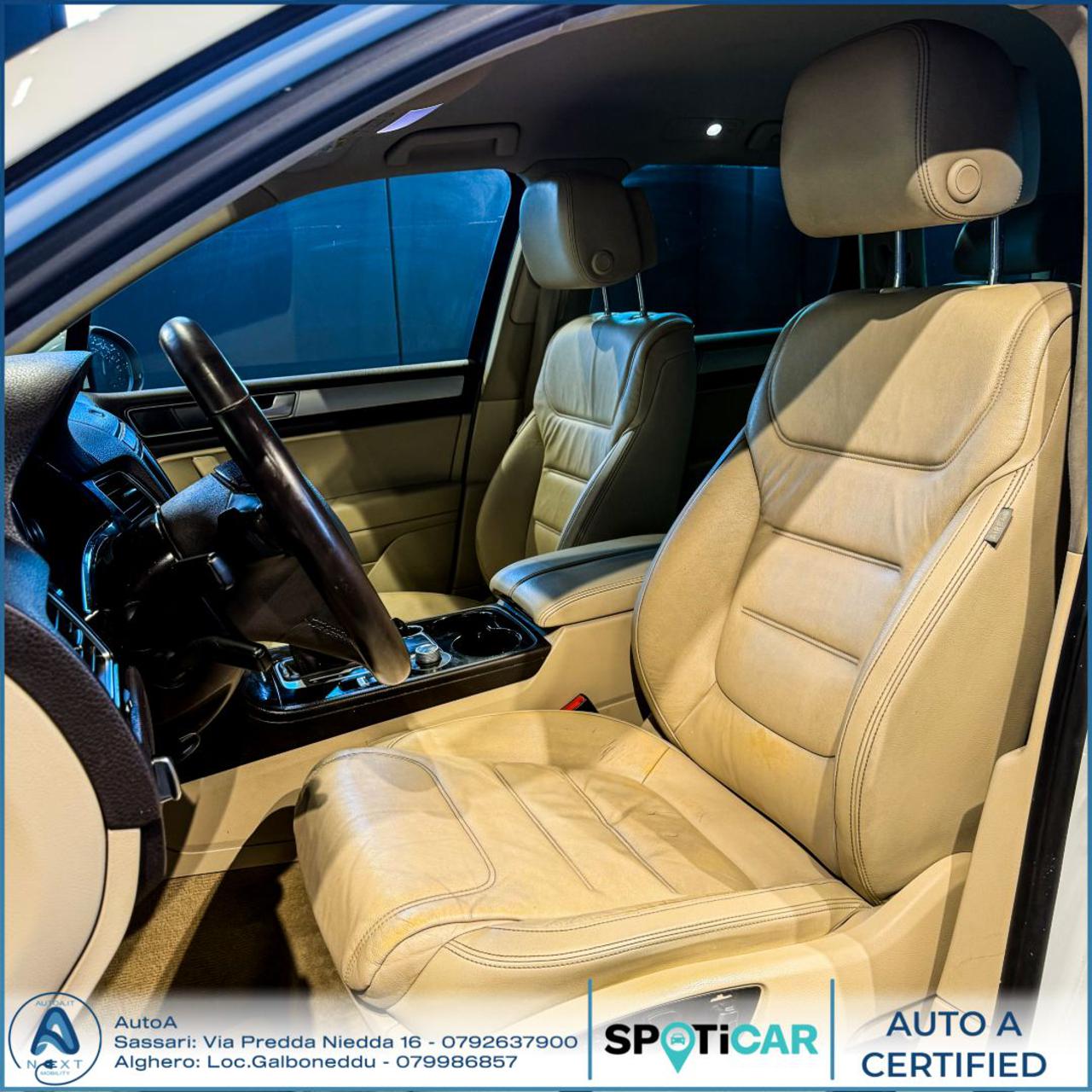 VOLKSWAGEN Touareg 3.0 TDI 204 CV tiptronic BlueMotion Techn. Executi - 16