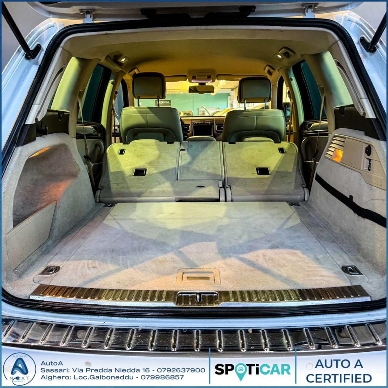 VOLKSWAGEN Touareg 3.0 TDI 204 CV tiptronic BlueMotion Techn. Executi - 11