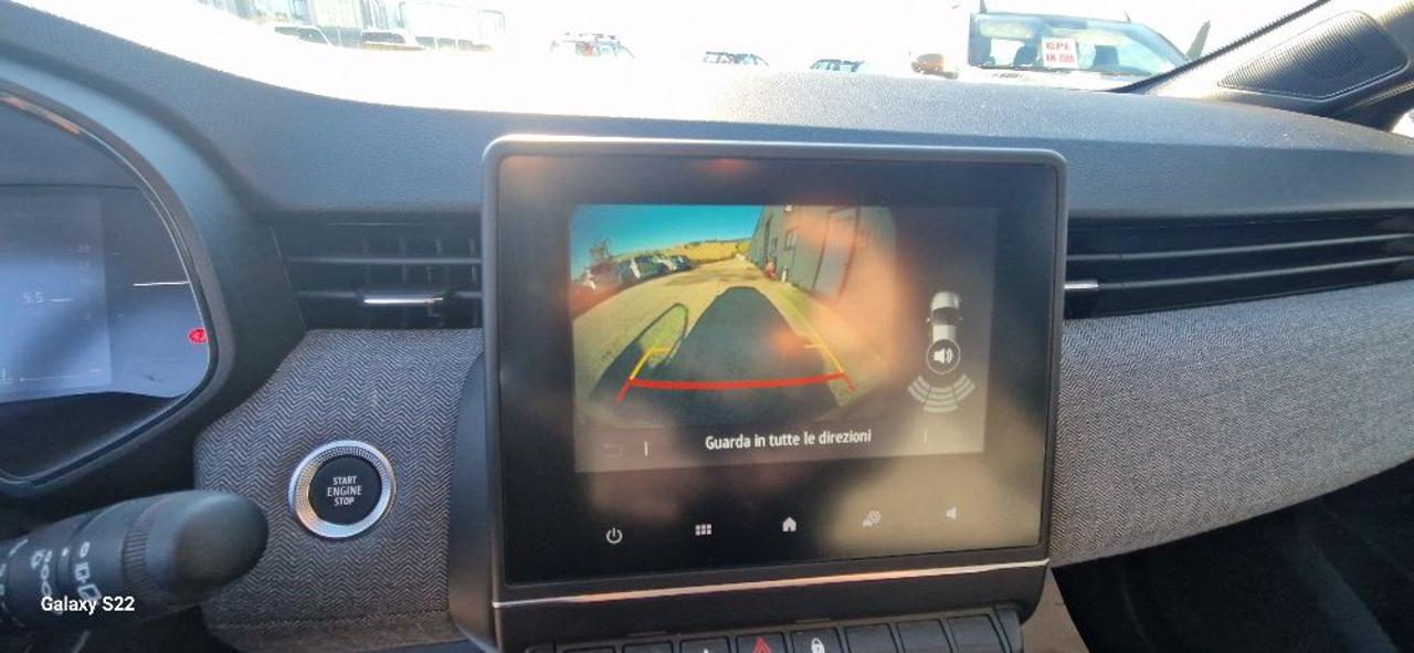 RENAULT Clio TCe 90 CV 5 porte Techno ok neopatentati - 15