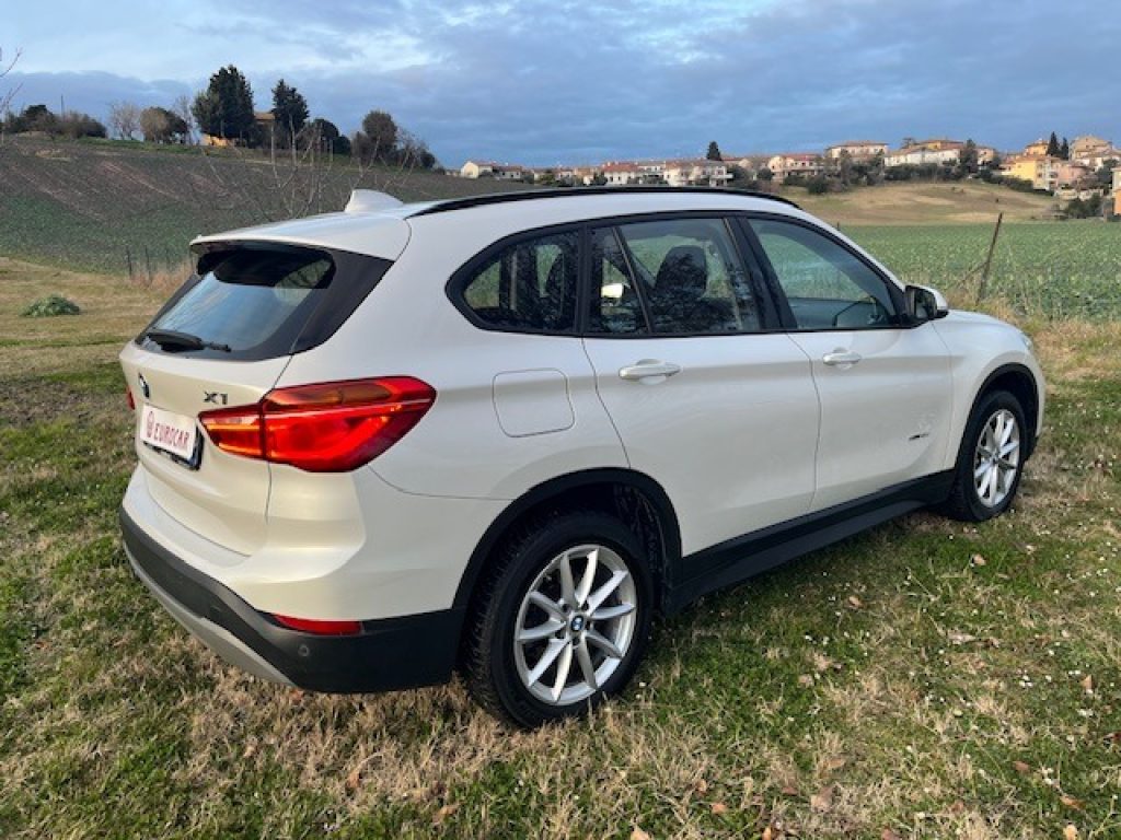 BMW X1 sDrive18d Advantage - 8