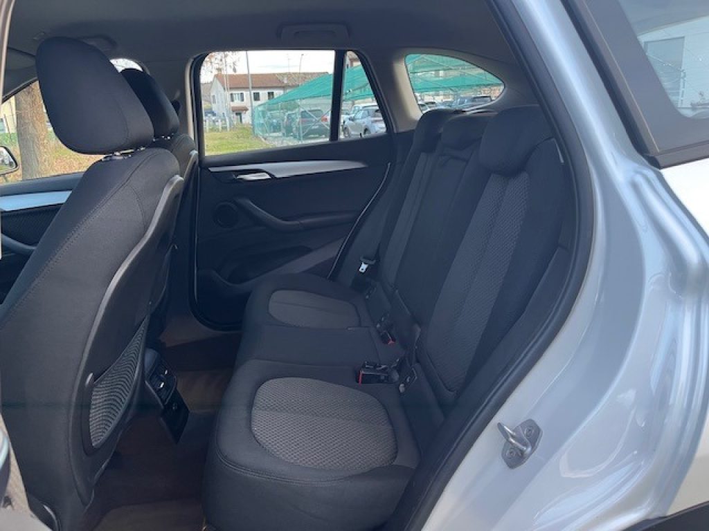 BMW X1 sDrive18d Advantage - 20