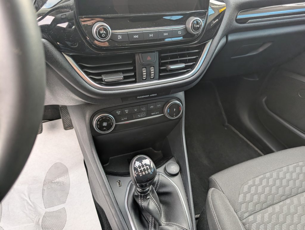 FORD Fiesta 1.0 Ecoboost Hybrid 125 CV 5 porte Titanium - 29