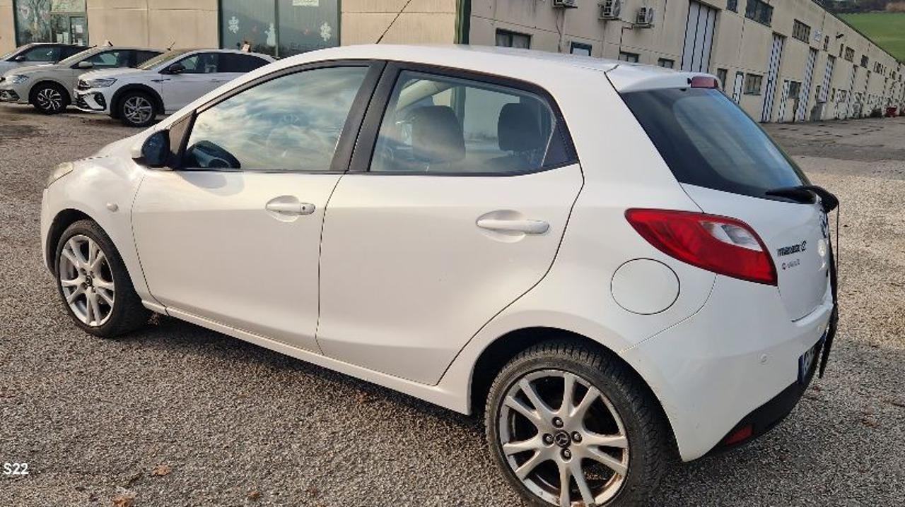 MAZDA 2 1.4L TD 68CV 5p. Play ok neopatentati - 3