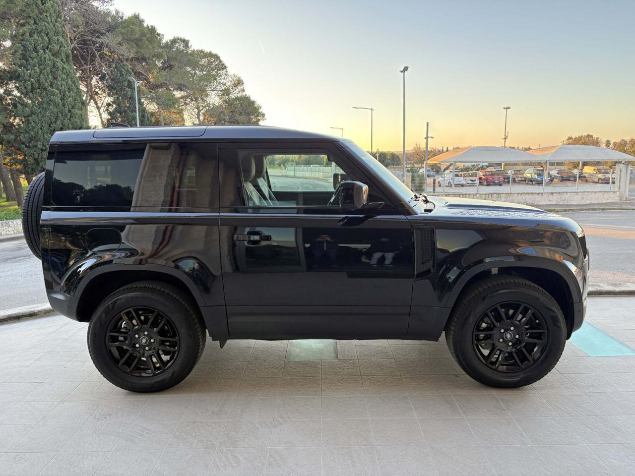 LAND ROVER Defender 90 3.0D I6 200 CV AWD Auto S. - 4